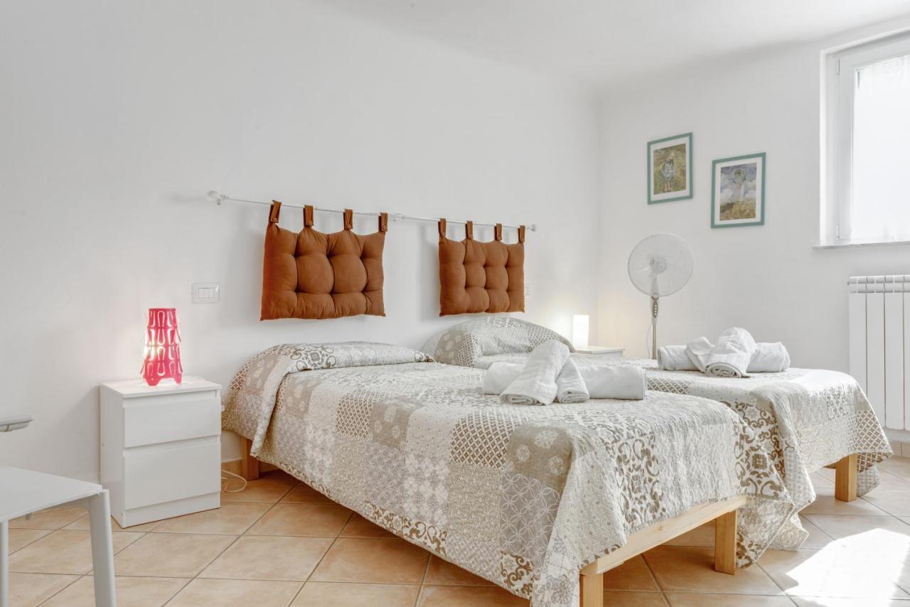 La Spezia Migliarina Bedrooms Exterior photo